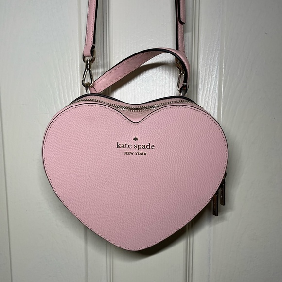 kate spade Handbags - Kate Spade pink heart purse